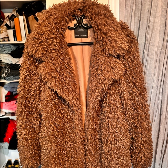Xs gently used Zara teddy bear style jacket. Mid thigh length. - Picture 5 of 5